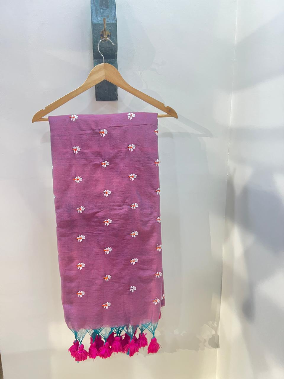 Prajkta saree