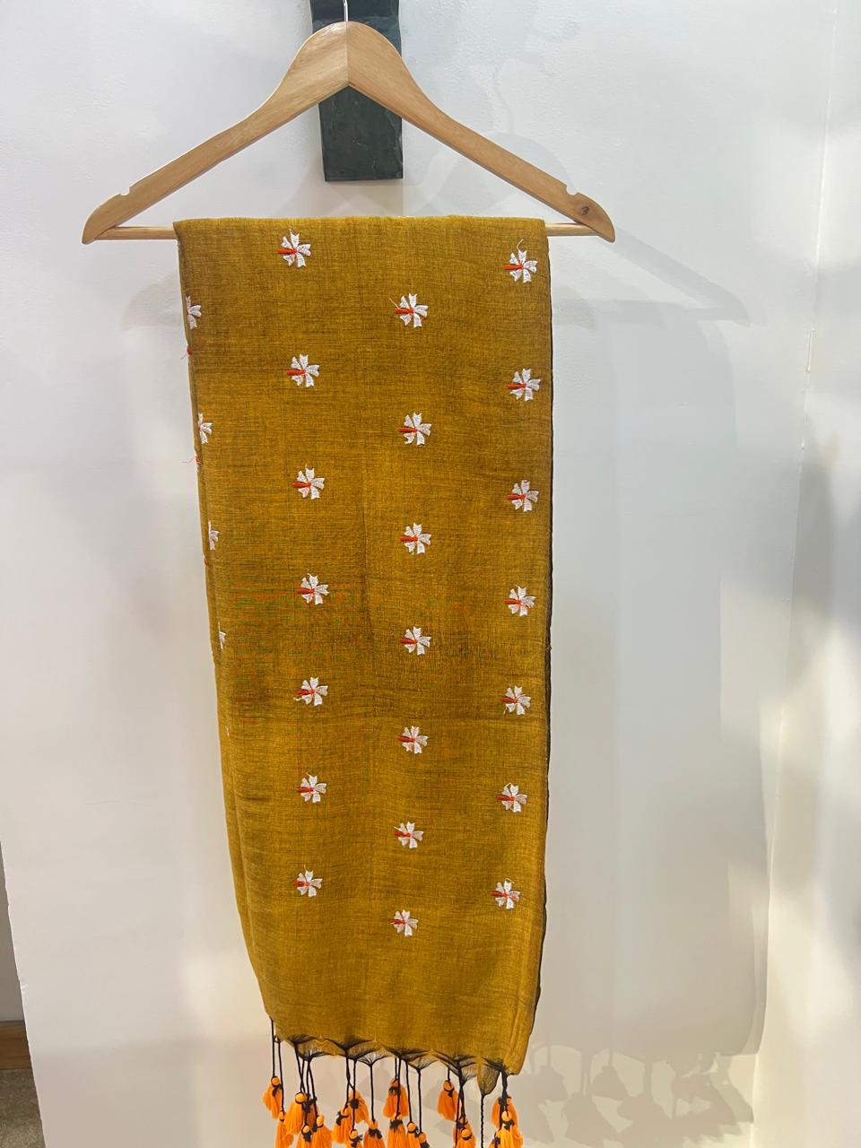 Prajkta saree