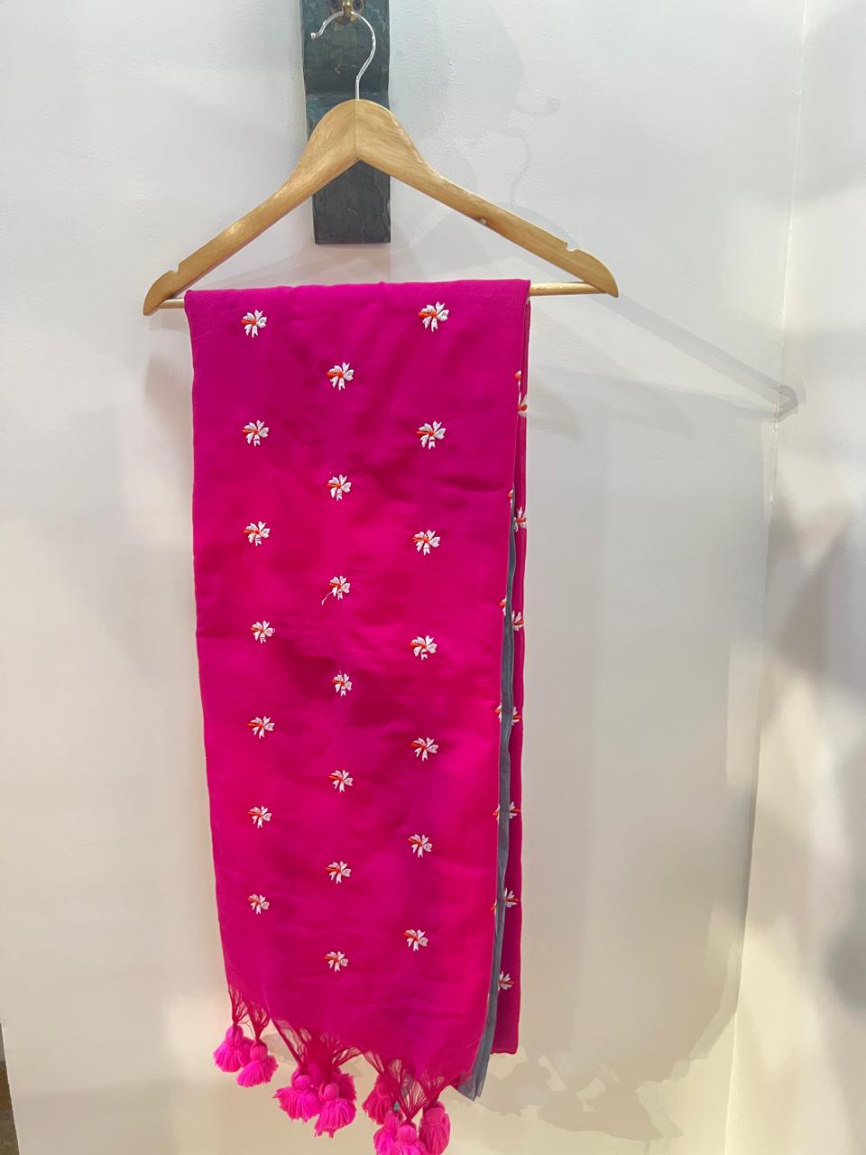 Prajkta saree