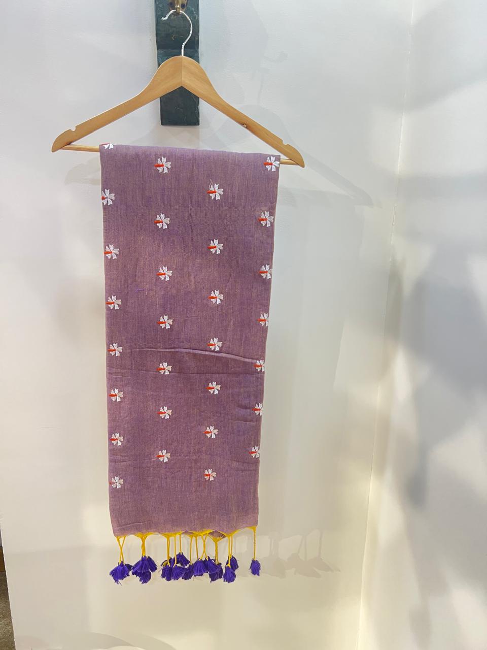 Prajkta saree