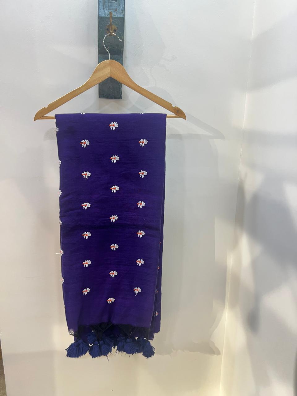 Prajkta saree
