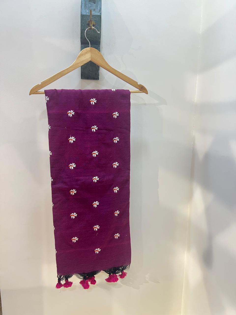 Prajkta saree