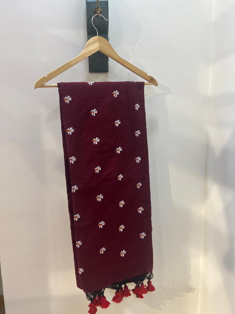 Prajkta saree